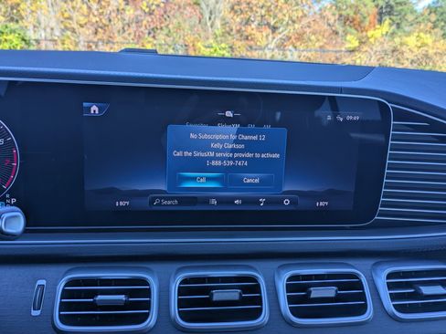 Used 2024 Mercedes-Benz GLE 350 4MATIC image 11