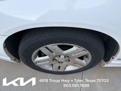 Used 2007 Chevrolet Monte Carlo LT FWD image 4