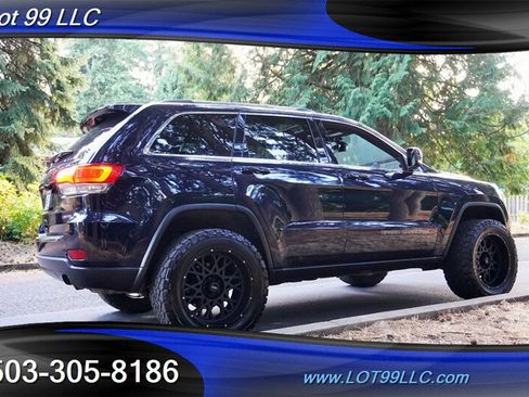 Used 2018 Jeep Grand Cherokee Limited AWD/4WD image 9