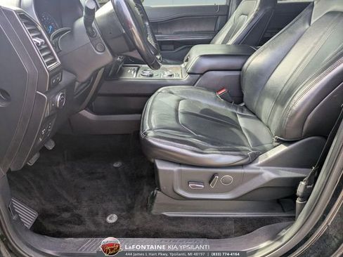 Used 2018 Ford Expedition Limited w/ Equipment Group 301A AWD/4WD image 12