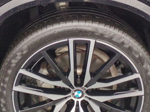 Used 2019 BMW X5 xDrive40i w/ M Sport Package image 12