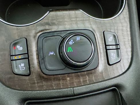 Used 2023 GMC Acadia Denali w/ Denali Ultimate Package FWD image 21