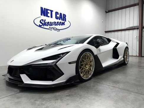 Used 2024 Lamborghini Revuelto AWD/4WD image 8
