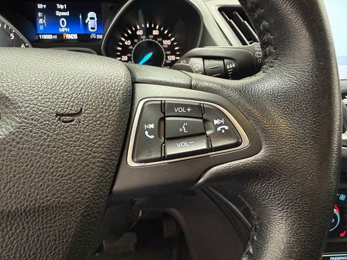 Used 2017 Ford Escape Titanium image 24