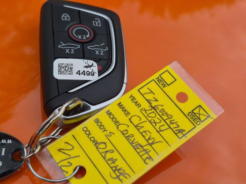 Used 2024 Chevrolet Corvette Stingray Premium Conv w/ Z51 Performance Package RWD image 27