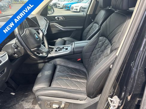 Used 2024 BMW X7 xDrive40i w/ Climate Comfort Package AWD/4WD image 6