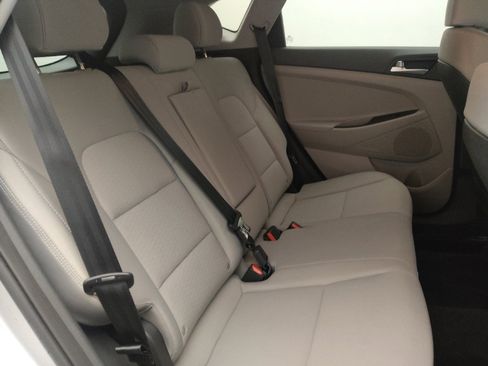 Used 2019 Hyundai Tucson SE image 19