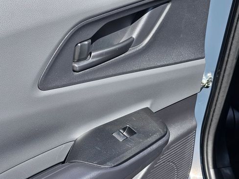 Used 2025 Toyota Prius LE image 25