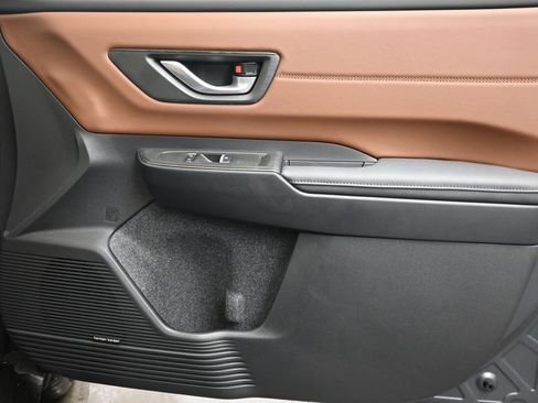 New 2026 Subaru Outback Touring image 11