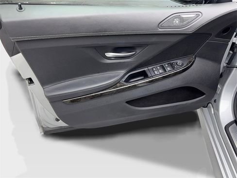 Used 2016 BMW 640i Gran Coupe w/ M Sport Edition image 30