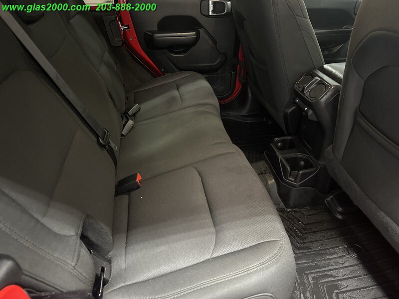Used 2019 Jeep Wrangler Unlimited Sport S AWD/4WD image 10