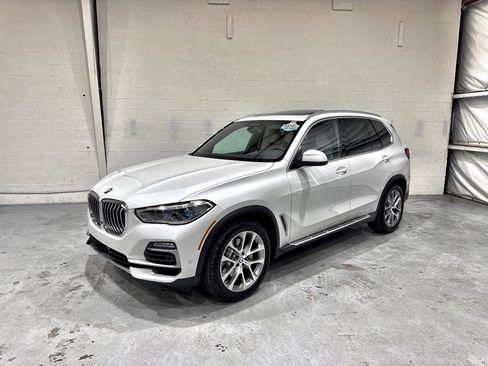 Used 2019 BMW X5 xDrive40i w/ Executive Package AWD/4WD image 17