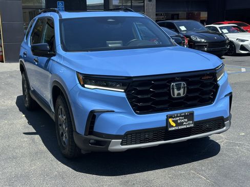 Used 2024 Honda Pilot TrailSport image 6