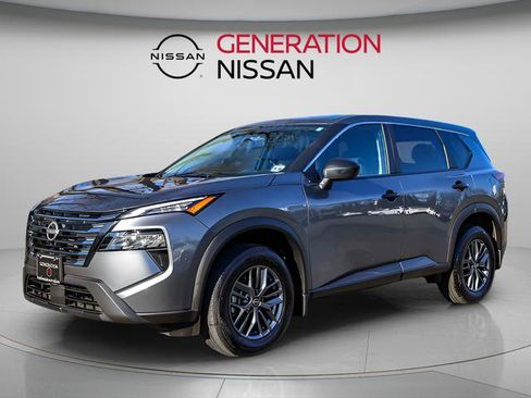 Certified 2025 Nissan Rogue S image 4