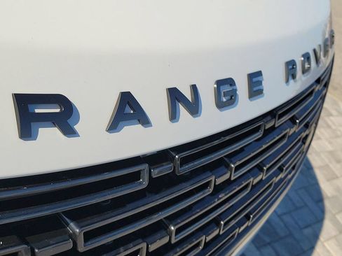 New 2026 Land Rover Range Rover Velar Dynamic SE AWD/4WD image 9