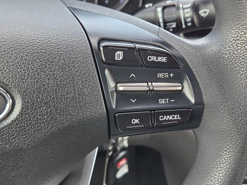 Used 2019 Hyundai Elantra SEL image 25