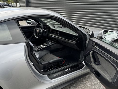 Certified 2023 Porsche 911 GT3 image 21