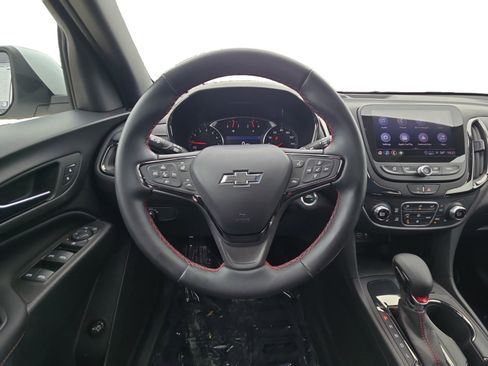 Used 2023 Chevrolet Equinox RS image 12