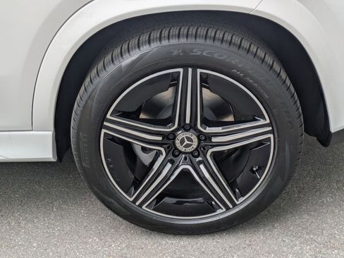 New 2026 Mercedes-Benz GLE 450e 4MATIC image 16