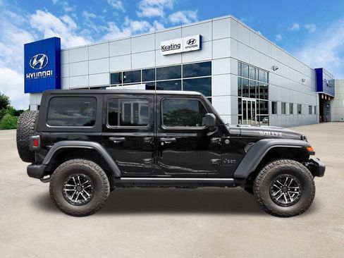 Used 2024 Jeep Wrangler Unlimited Sport AWD/4WD image 4
