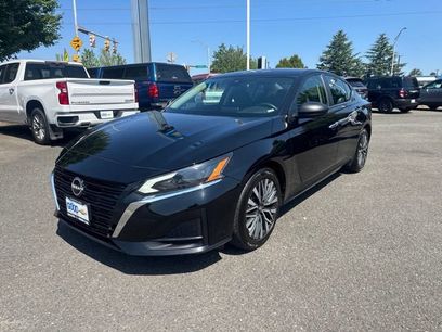 Used 2024 Nissan Altima 2.5 SV