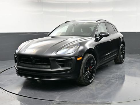 New 2026 Porsche Macan GTS image 1