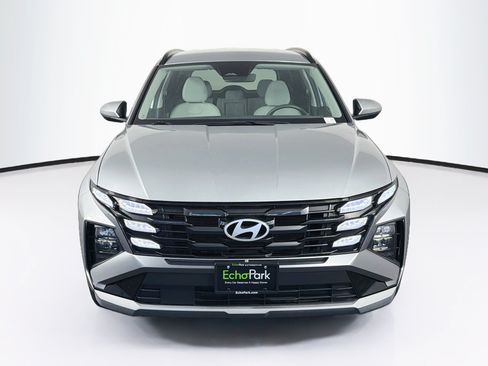 Used 2025 Hyundai Tucson SEL FWD image 2