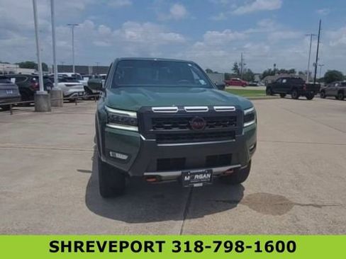Used 2025 Nissan Frontier PRO-4X AWD/4WD image 3