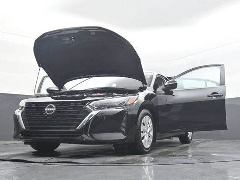 Certified 2025 Nissan Sentra S FWD image 46