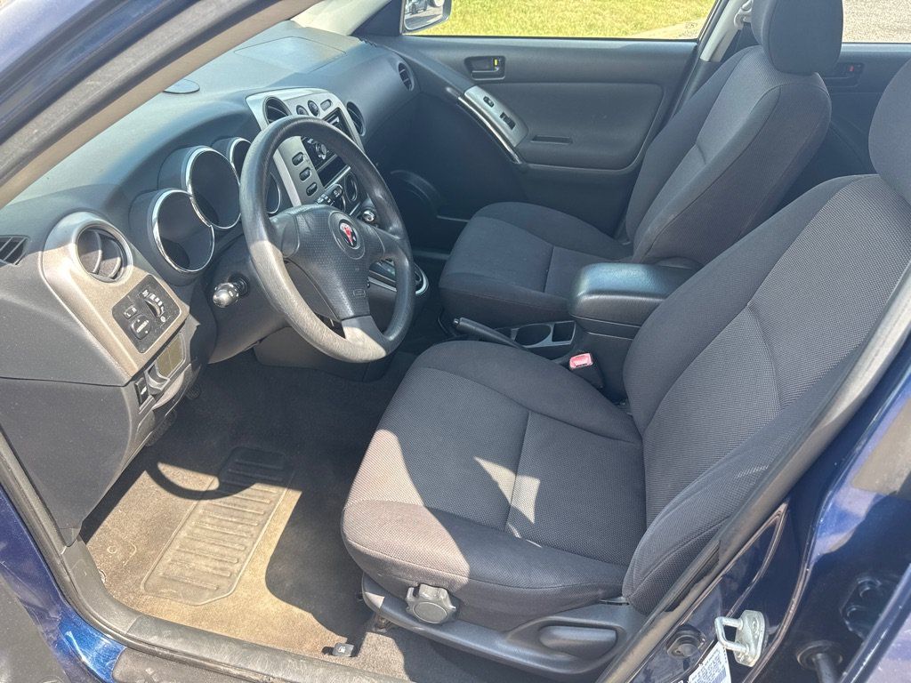 Used 2004 Pontiac Vibe w/ Power Group Value Package FWD image 22