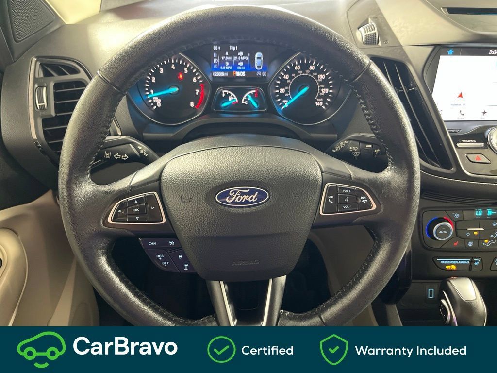 Used 2018 Ford Escape Titanium w/ Ford Safe & Smart Package AWD/4WD image 25