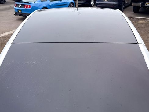 Used 2022 Tesla Model Y Performance image 12