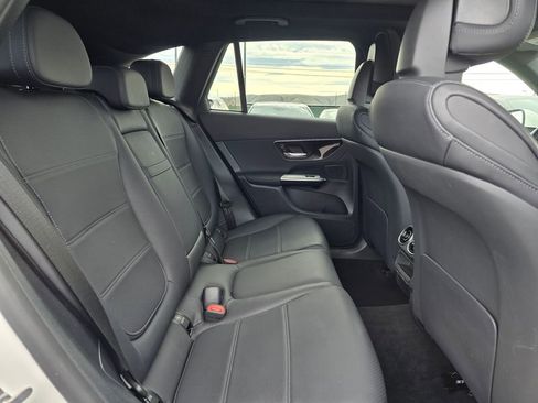New 2025 Mercedes-Benz GLC 300 GLC 300 image 12