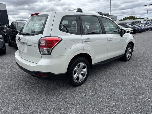 Used 2018 Subaru Forester 2.5i AWD/4WD image 3