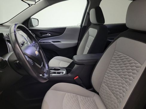 Used 2020 Chevrolet Equinox LT image 17
