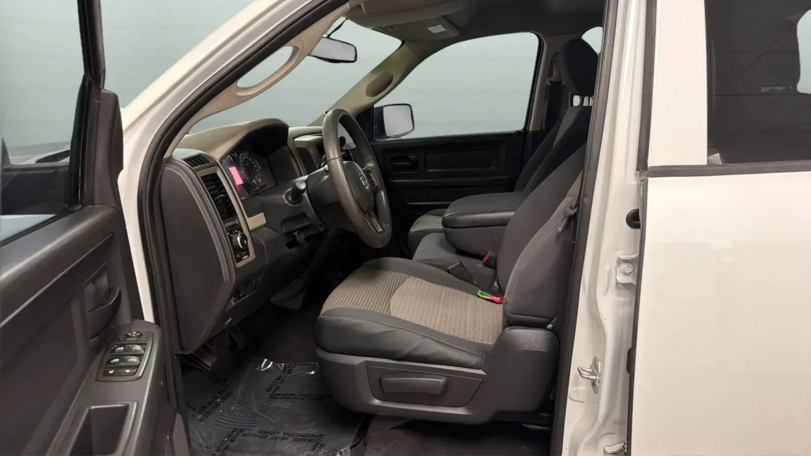 Used 2012 RAM 1500 Express RWD image 19