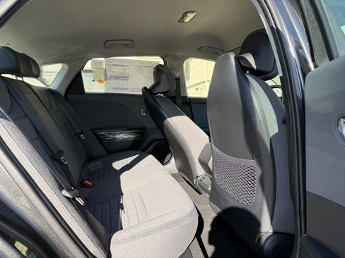 New 2025 Kia K4 EX image 6