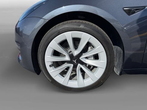 Used 2023 Tesla Model 3 Standard Range RWD image 9