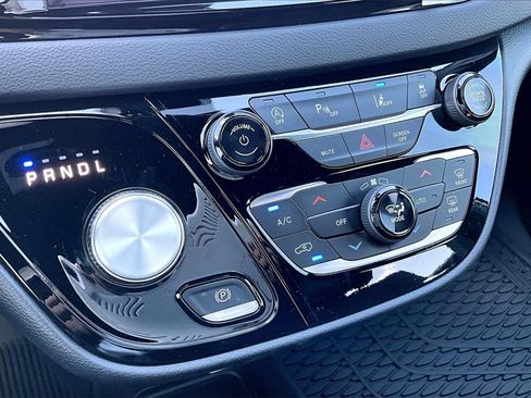 New 2025 Chrysler Voyager LX image 19