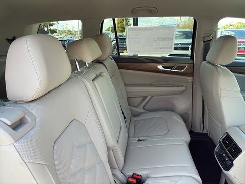 New 2026 Volkswagen Atlas SE image 10