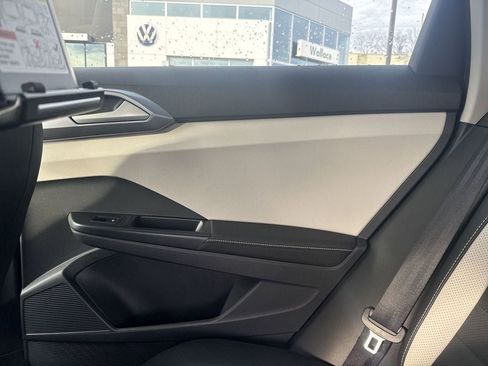 New 2026 Volkswagen Taos SEL AWD/4WD image 26