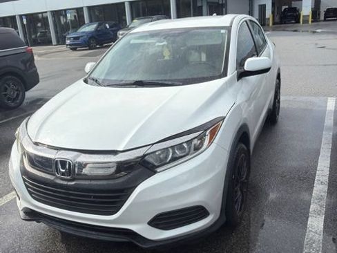 Used 2021 Honda HR-V LX image 2