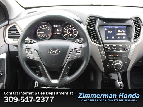 Used 2018 Hyundai Santa Fe Sport w/ 2.4L Value Package 02 AWD/4WD image 10