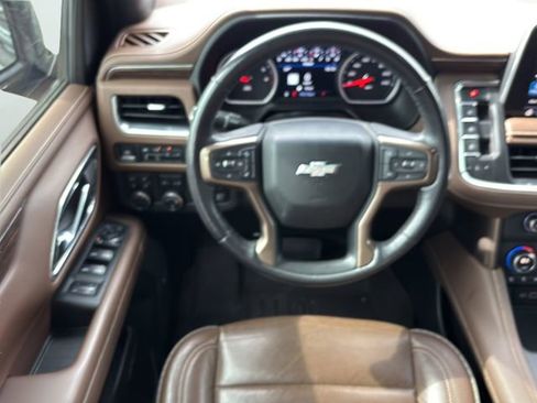 Used 2021 Chevrolet Suburban High Country w/ Premium Package AWD/4WD image 19