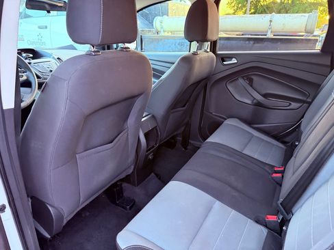 Used 2015 Ford Escape SE AWD/4WD image 7