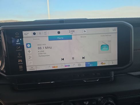 Used 2024 Jeep Wrangler Unlimited Rubicon image 16