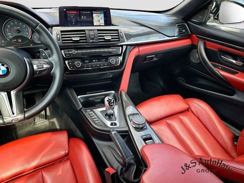 Used 2020 BMW M4 Convertible w/ Competition Package RWD image 30