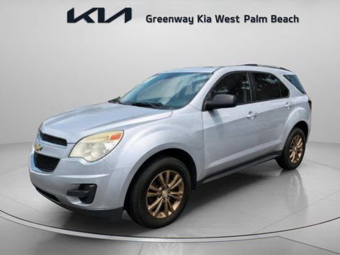 Used 2011 Chevrolet Equinox LS w/ Bluetooth Package FWD image 3