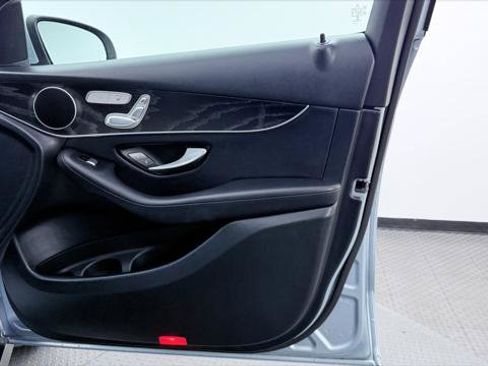 Used 2018 Mercedes-Benz GLC 300 image 23