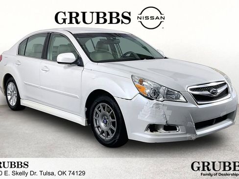 Used 2012 Subaru Legacy 2.5i Premium AWD/4WD image 1